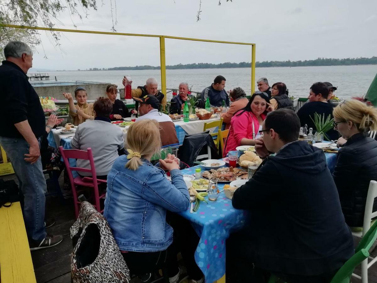 Angelinin Konak Hotel Negotin Bagian luar foto