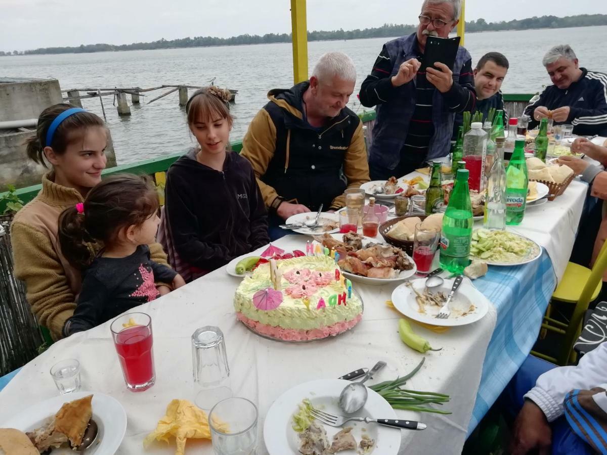 Angelinin Konak Negotin Bagian luar foto